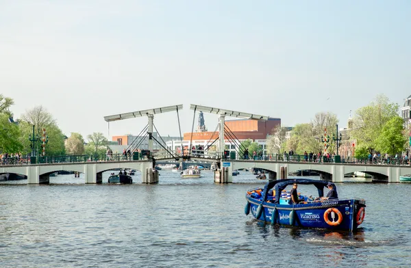 Visite d'Amsterdam depuis l'eau